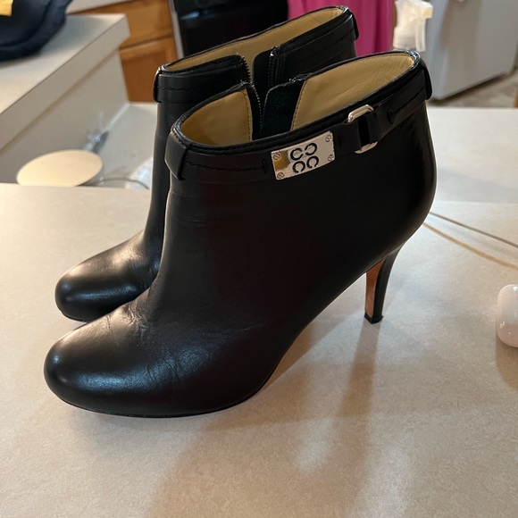 Lightly worn coach booties - Picture 2 of 2